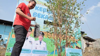 Wali Kota Bekasi Resmikan Kebun Buah “Bekasi Keren” di Kali Baru