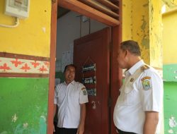 Tanggapi Aduan Warga, Wali Kota Bekasi Sidak Toilet Kotor di SD Margahayu II & VIII