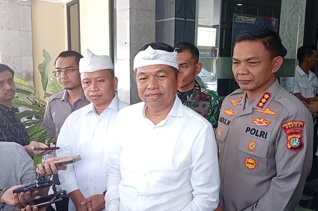 Gubernur Jawa Barat Dedi Mulyadi saat berada di Depok. Foto: Inews