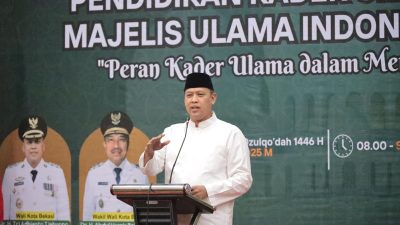 Wali Kota Bekasi, Tri Adhianto, secara resmi membuka Opening Ceremony dan Studium General Pendidikan Kader Ulama (PKU) Tahun 2025 yang diselenggarakan oleh Majelis Ulama Indonesia (MUI) Kota Bekasi, bertempat di Hotel Merapi Merbabu, Sabtu (3/5/2025)