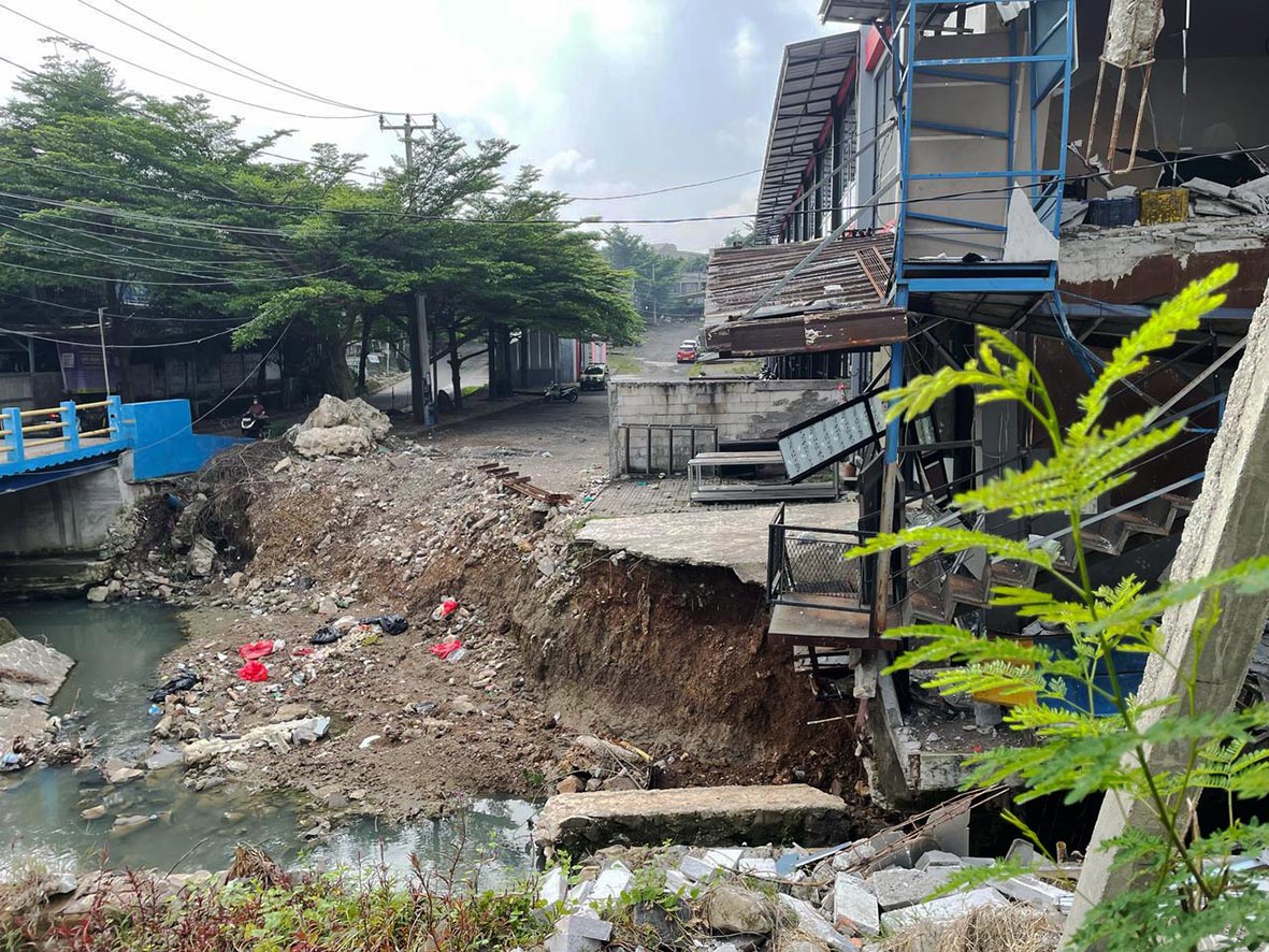 Area longsor di di Desa Ciantra Kecamatan Cikarang Selatan. Foto: ist