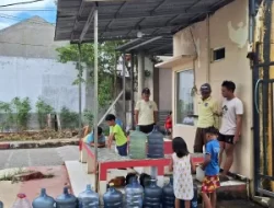 Kebocoran Pipa Perumda Tirta Bhagasasi, Warga Bekasi Krisis Air Bersih