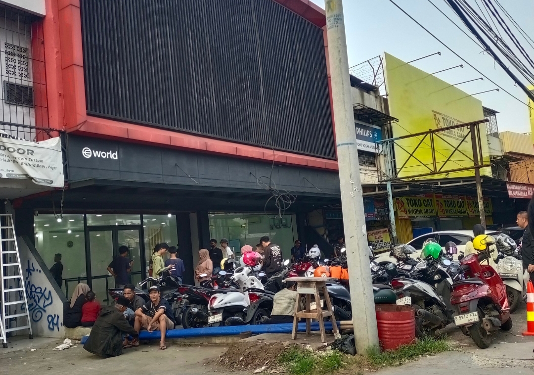 Salah satu Kantor Worldcoin di Kota Bekasi. Foto: Ist