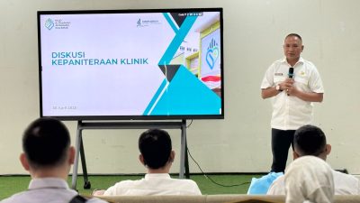 Direktur RSUD CAM, Kusnanto Saidi saat memberikan pemaparan kepaniteraan klinik.