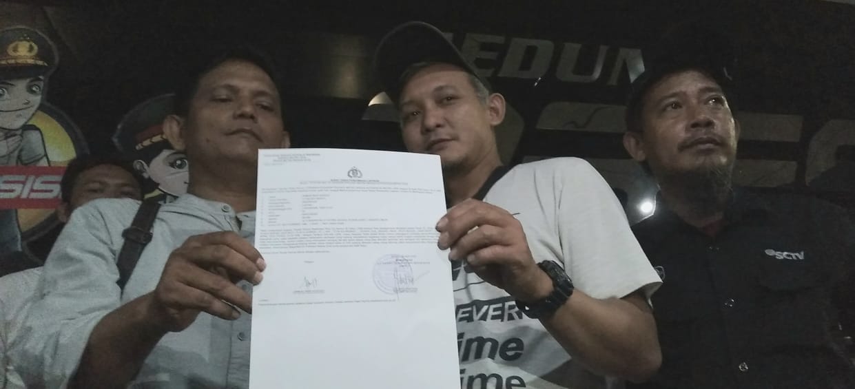 Ikatan Jurnalis Televisi Indonesia (IJTI) Bekasi Raya resmi melaporkan seorang pria berinisial RT ke Polres Metro Bekasi Kota atas tuduhan pengintimidasian kerja jurnslis.