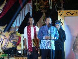 Dukung Pelestarian Budaya, Herman Khaeron Terima Penghargaan dari Sanggar Seni Sekar Pandan Cirebon