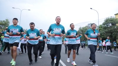 Bekasi Menuju Sport City, Wali Kota dan Wakil Wali Kota Turun Langsung di Fun Run 5K