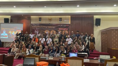 Kota Bekasi - Pemkot Bekasi menjalin kemitraan strategis dengan IMA Chapter Bekasi, FKLPI, dan BBPVP Bekasi, untuk menyelenggarakan Digital Marketing Training yang berkolaborasi dengan Shopee, pada Kamis (22/5/2025).