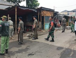 Kelurahan Jakasampurna Imbau PKL Bongkar Lapak di Atas Saluran Air dan Bahu Jalan