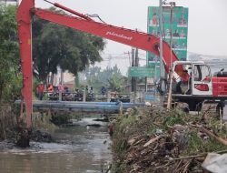 KDM Instruksikan Walikota dan Bupati Bekasi Normalisasi Sungai Secepatnya