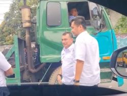 Wakil Wali Kota Bekasi Tegur Langsung Supir Kontainer yang Buang Sampah Sembarangan
