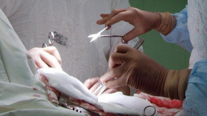 Ilustrasi penanganan serius oleh medis