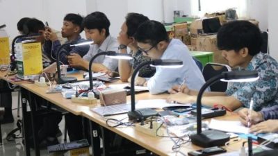 25 Warga Bekasi Ikuti Pelatihan Servis Handphone dari Baznas