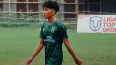 Kota Bekasi - Raditya Attamimi, pemain muda berbakat dari Sekolah Sepak Bola (SSB) Tajimalela FA, yang bermarkas di Yonif 202 Tajimalela, Rawalumbu, Kota Bekasi dipanggil untuk mengikuti seleksi Timnas U-17 di Yogyakarta.