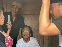 Tinggal di Gubuk 3×2 Meter, Kakek Cambang di Babelan Dapat Bantuan Rp10 Juta dari Pemkab Bekasi
