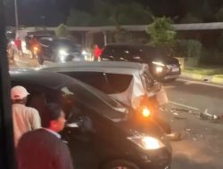Kecelakaan Beruntun Libatkan Sepuluh Kendaraan di Exit Tol Bekasi Barat