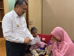 Tangis Seorang Ibu di Balik Derita Anaknya, Wawali Bekasi Langsung Bantu Penanganan