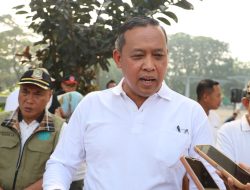 Wali Kota Bekasi Perintahkan Usut Tuntas Temuan Limbah Medis di Kali Baru