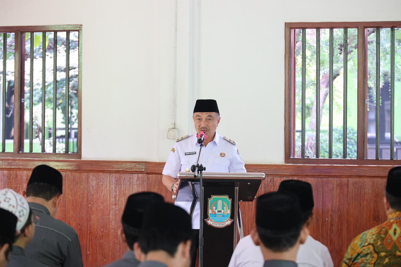 Kota Bekasi - Wakil Wali Kota Bekasi melepas Kafilah MTQ ke-39.