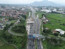 Contraflow Diberlakukan di Tol Jakarta-Cikampek untuk Antisipasi Kepadatan Libur 1 Muharram