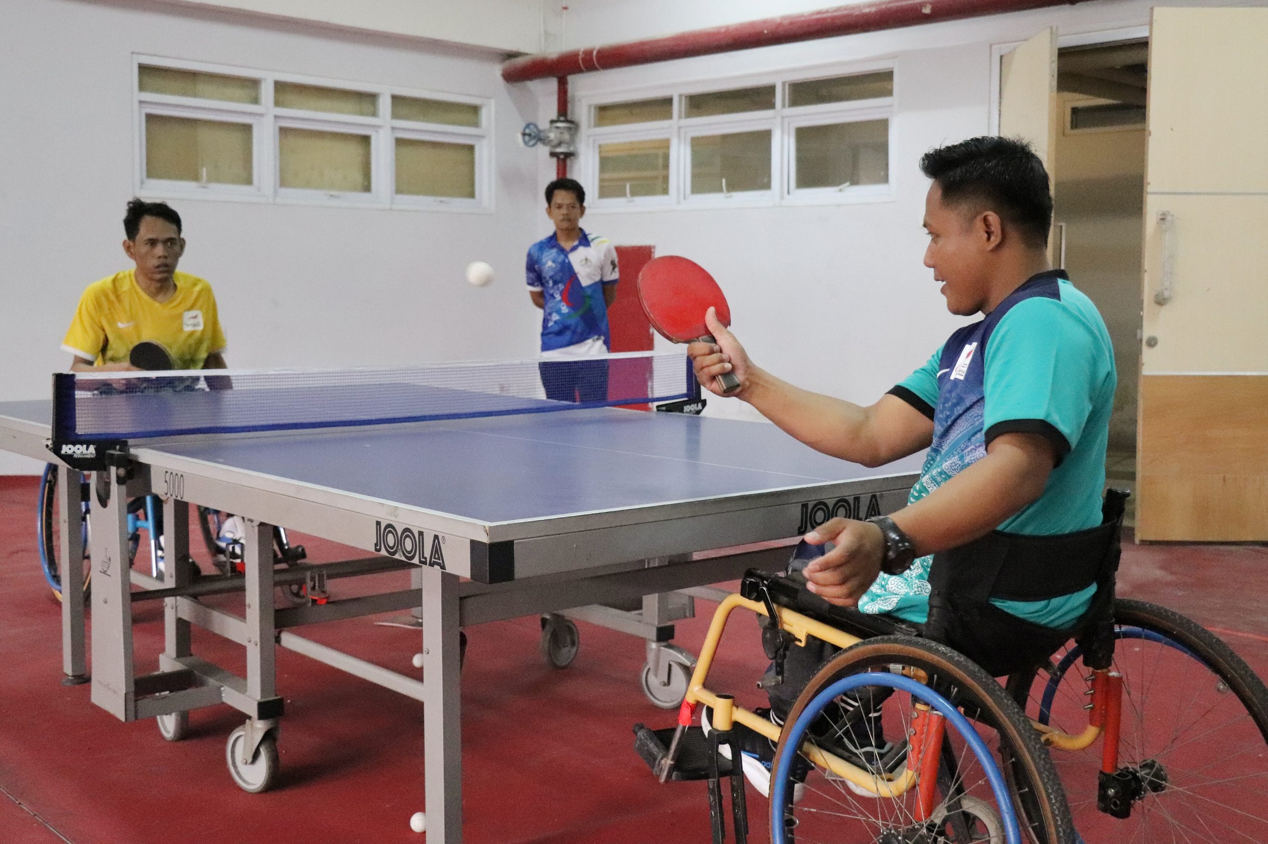 Kabupaten Bekasi - Penampilan atlet National Paralympic Committee Indonesia (NPCI) Kabupaten Bekasi di ajang Peparda VI Jawa Barat 2022.