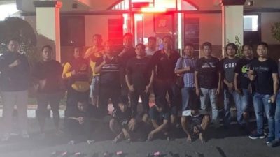 Kabupaten Bekasi - Empat pelaku, masing-masing berinisial IAM, DPK, RR, dan RS, yang diketahui masih berstatus sebagai pelajar.