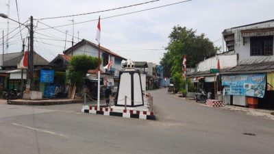 Kota Bekasi - Tugu Perjuangan di Jalan Kh. Agus Salim, Bekasi Timur, Kota Bekasi