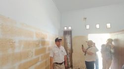 Kabupaten Bekasi - Kondisi perumahan The Arthera Hill 2 di Kabupaten Bekasi, Jawa Barat, saat ditinjau Kementerian PKP pada Minggu (27/7/2025). Perumahan ini enam kali dilanda banjir selama kurang dari setahun.