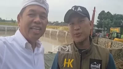 Tinjau Lokasi Banjir di Setu, Gubernur Jabar Dedi Mulyadi Soroti Kesalahan Proyek Turap