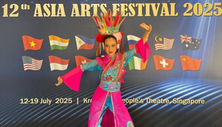 Kota Bekasi - Zahira Khairani, Puteri Anak Indonesia Lingkungan 2023 asal Kota Bekasi memperkenalkan Tari Lenggang di kancah internasional.