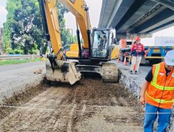 Jasa Marga Lanjutkan Pemeliharaan Jalan Tol Jakarta-Cikampek, Arahkan Pengguna Jalan untuk Waspada