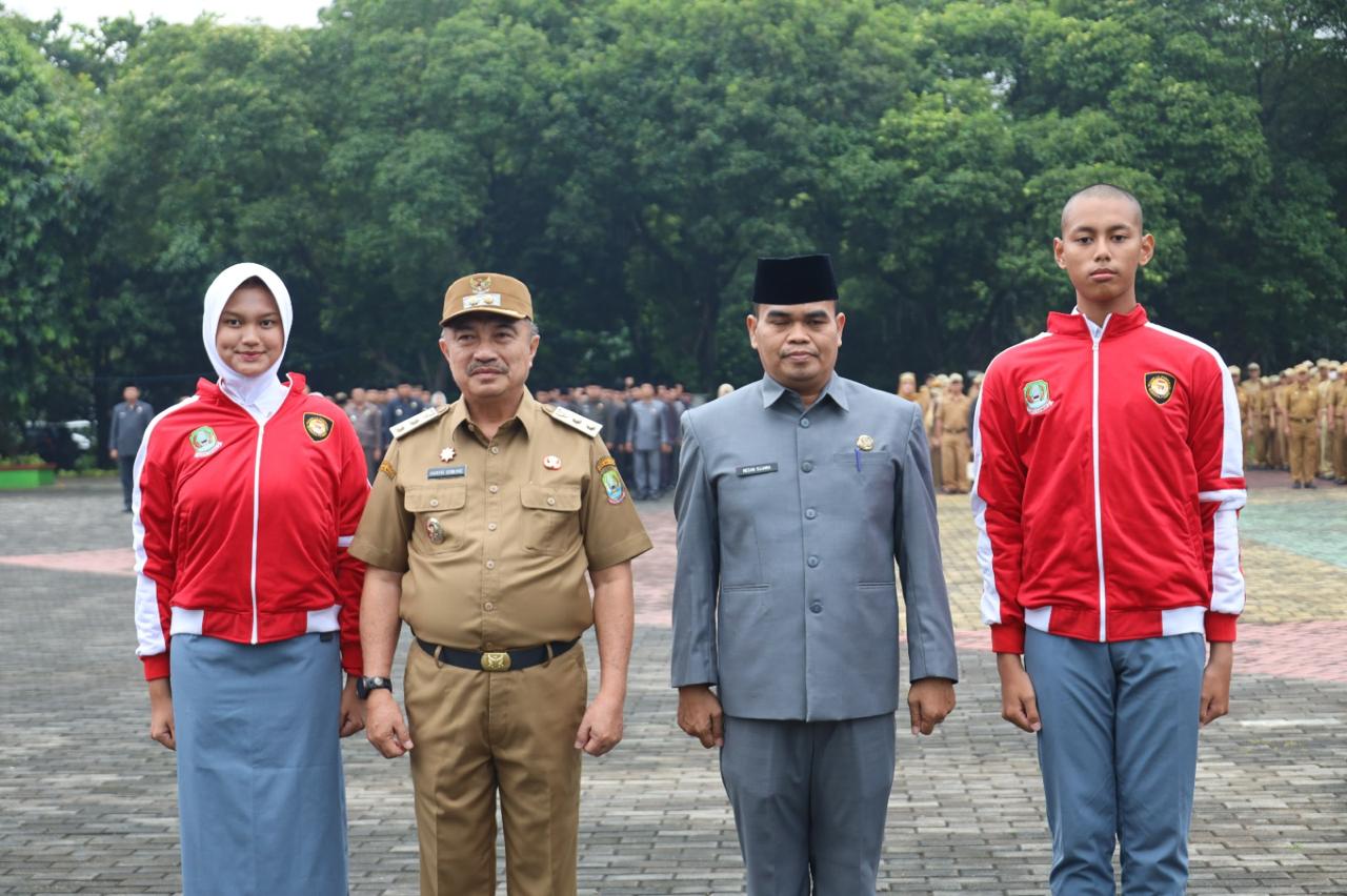 Kota Bekasi - Wakil Wali Kota Bekasi, Abdul Harris Bobihoe,Pasukan Pengibar Bendera Pusaka (Paskibraka) asal Kota Bekasi yang akan bertugas di tingkat nasional dan provinsi yakni, Kyla Princessa dan Raffa Pinandito Ardi