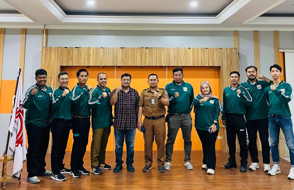 Kota Bekasi - Cabang Olahraga Modern Pentathlon Indonesia (MPI) Kota Bekasi resmi menetapkan Usman sebagai Ketua Umum baru dalam kegiatan Musyawarah Cabang (Muscab) Olahraga MPI yang digelar di Sekretariat KONI Kota Bekasi, belum lama ini.