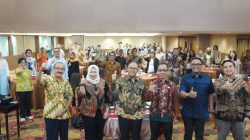 Kota Bekasi - Kepala Dinas Perdagangan dan Perindustrian (Disdagperin) Kota Bekasi, M. Solikhin, hadir dan memberikan sambutan dalam kegiatan Bersapa Ekspor (Berdialog Seputar Pembiayaan Ekspor) yang digelar pada Kamis (31/7/2025) di Hotel Horison Ultima Bekasi.