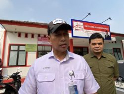 Dirut Bulog Sidak Koperasi Merah Putih di Bekasi, Pastikan Stok Beras SPHP Tersedia