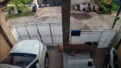 Kota Bekasi - Aksi pencurian kembali terjadi di wilayah permukiman Kota Bekasi. Kali ini, peristiwa terjadi di Perumahan Harapan Baru, Jalan Pesut 2, Kelurahan Kota Baru, Kecamatan Bekasi Barat, pada Senin sore (28/7/2025)