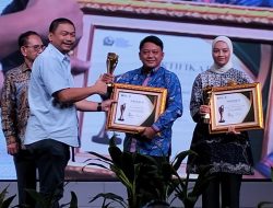 Forum Pimred Nobatkan Dirut Perumda Tirta Patriot Pemimpin Visioner 2025