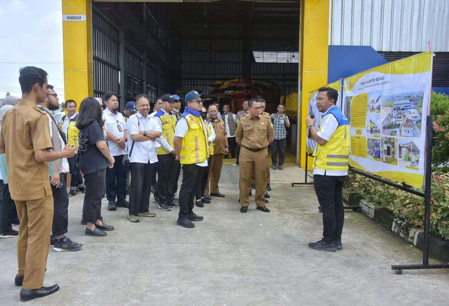 Kabupaten Bekasi - Tempat Pengolahan Sampah Terpadu (TPST) Kertamukti