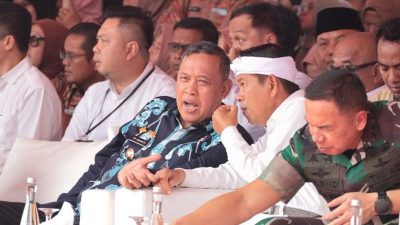 Izin Tak Kunjung Keluar dari PT KAI, Tri Adhianto Lapor Gubernur soal Rencana JPO di Stasiun Bekasi 