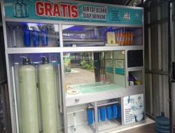 Masjid Fathurrahman di Bekasi Gratiskan Air Isi Ulang Galon untuk Warga