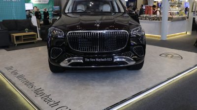 Bekasi - Eksterior generasi terbaru dari Mercedes-Maybach GLS 600 hadir dengan berbagai detail eksklusif. Foto: Ist/Gobekasi.id