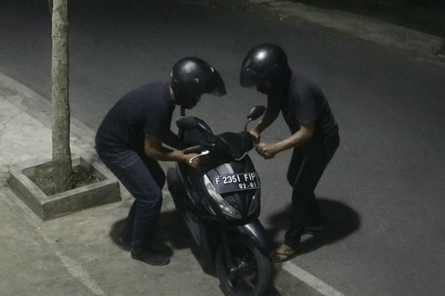 Kabupaten Bekasi - Ilustrasi Pencurian Kendaraan Bermotor. Foto: AI for Gobekasi.id