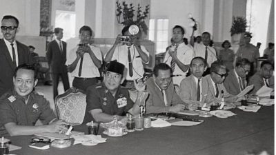 Sidang Kabinet Ampera I di Istana Merdeka pada tanggal 4 Agustus 1966