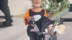 Anak Laki-Laki Tersesat di Tambun Berhasil Dipertemukan Kembali dengan Orang Tuanya