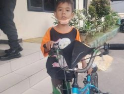 Anak Laki-Laki Tersesat di Tambun Berhasil Dipertemukan Kembali dengan Orang Tuanya