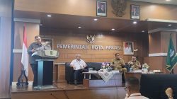 Kota Bekasi - Inspektorat Kota Bekasi menyelenggarakan kegiatan Pembinaan Peningkatan Kualitas Pengendalian Intern yang berlangsung di Aula Nonon Sonthanie, Kantor Wali Kota Bekasi, pada Selasa (5/8/2025).