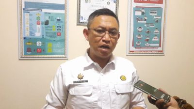 Kota Bekasi - Kadisdukcapil Kota Bekasi, Taufiq R. Hidayat saat diwawancara. Foto: Septian/Gobekasi.id