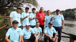 Kota Bekasi - Wali Kota Bekasi, Tri Adhianto, meresmikan Dermaga Danau Duta Harapan di Kelurahan Harapan Baru, Kecamatan Bekasi Utara, sebagai bagian dari program renovasi dan revitalisasi danau yang dilakukan secara berkelanjutan. Foto: Ist