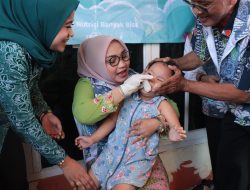 Ketua TP PKK Kota Bekasi Pantau Pemberian Vitamin A untuk Bayi dan Balita