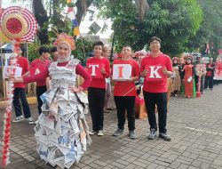 Diskominfostandi Kota Bekasi Gelar Parade Kemerdekaan dengan Kreasi Barang Bekas